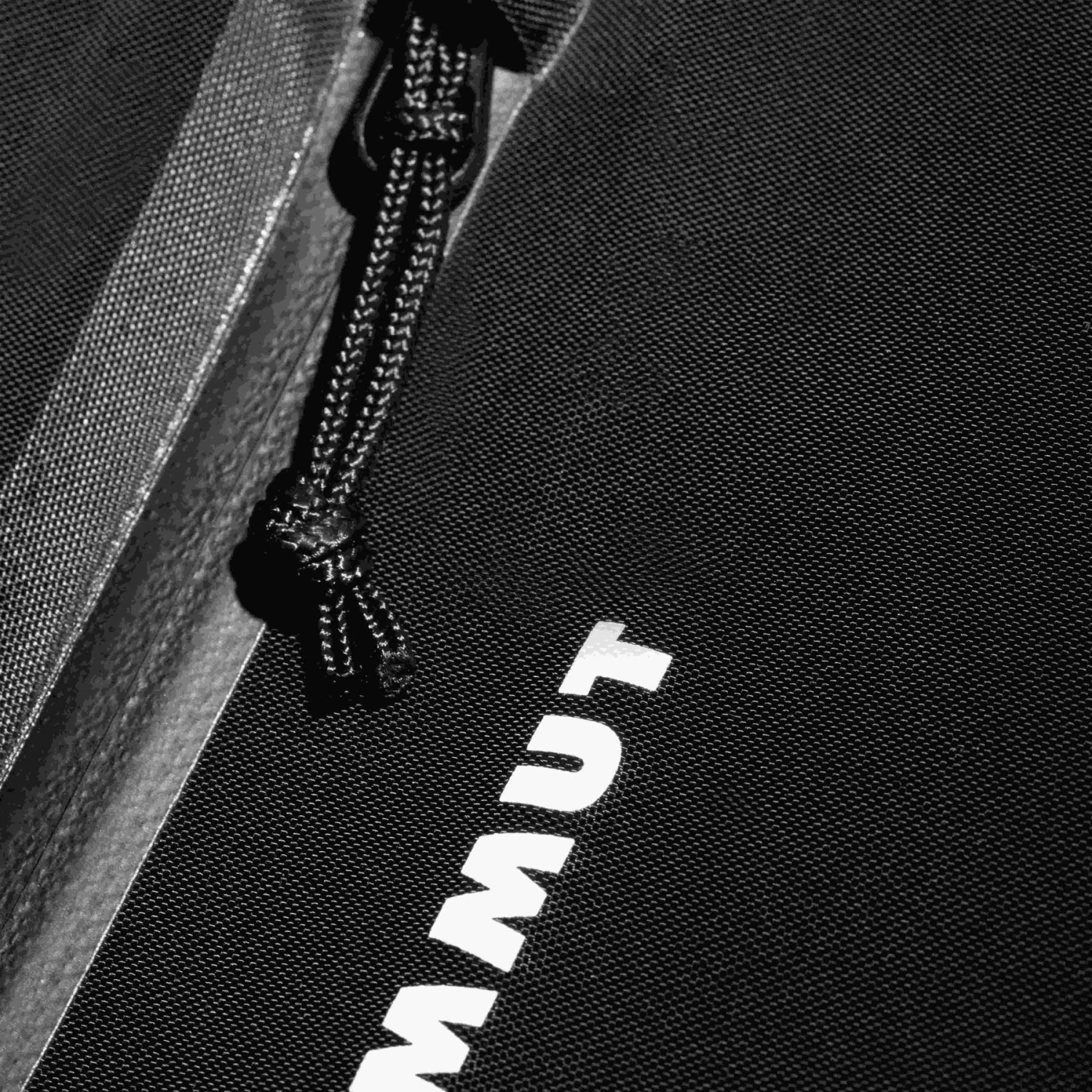 Mammut Ducan Spine 28-35 Backpack - Hot Red-black - Image 12