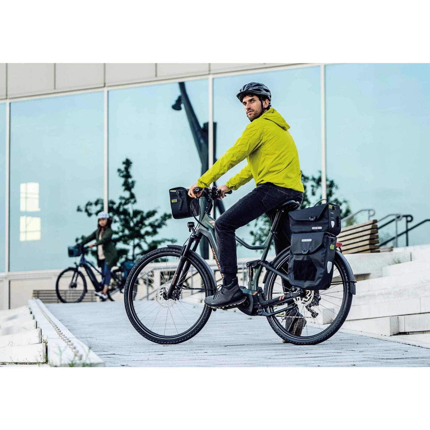 ORTLIEB E-Trunk-Bag - 10L - Black - Image 8